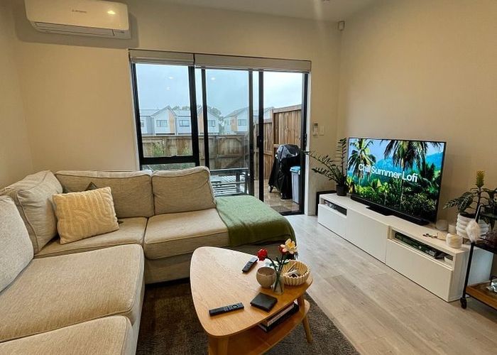  at 5/36 Westgate Drive, Westgate, Waitakere City, Auckland