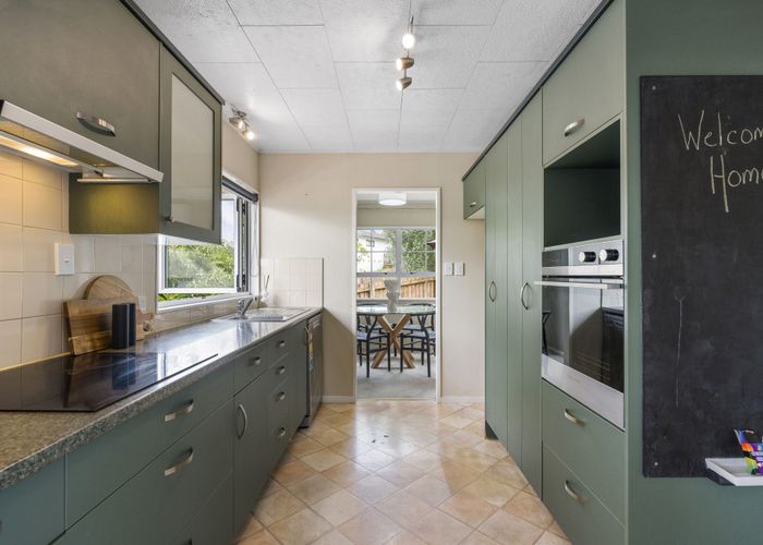  at 1/1 Mira Place, Mairangi Bay, North Shore City, Auckland