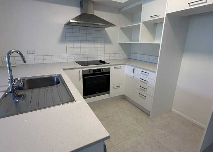  at 27 Manarini Road, Westgate, Waitakere City, Auckland