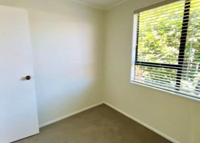  at 1/14 Compass Place, Te Atatu Peninsula, Waitakere City, Auckland