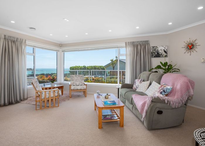  at 16 Mana View Road, Paremata, Porirua, Wellington