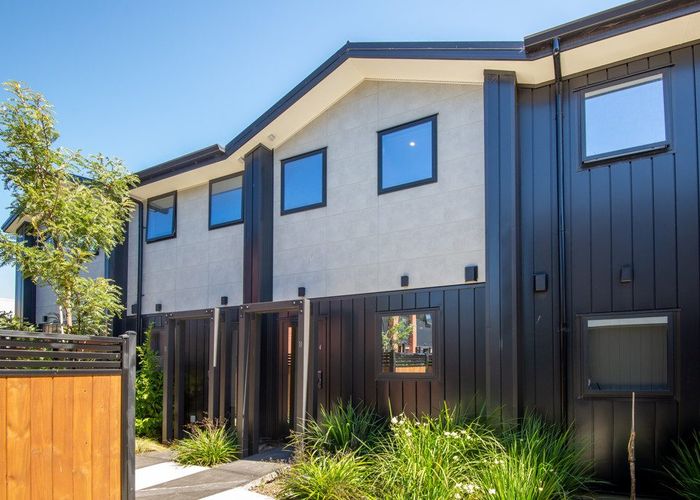  at 4/11 Macky Street, Taita, Lower Hutt, Wellington