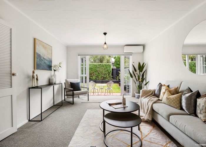  at 3/97 Wheturangi Road, Greenlane, Auckland City, Auckland