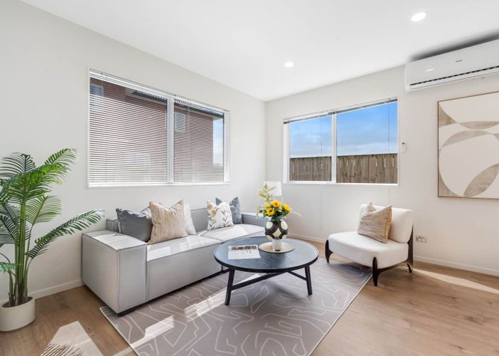  at 5 Griffstan Lane, Howick, Manukau City, Auckland