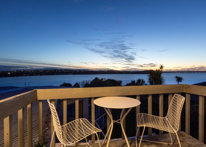  at 24 The Crescent, Tindalls Beach, Whangaparaoa