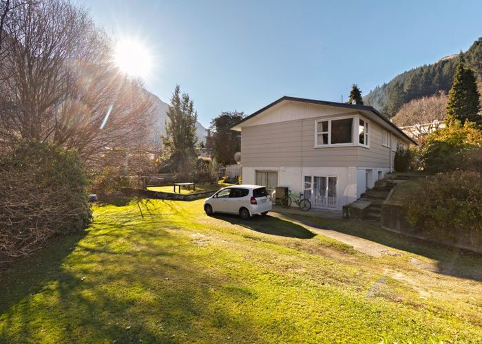  at 10 Boundary Street, Town Centre, Queenstown-Lakes, Otago