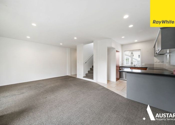  at 81 Winery Way, Henderson, Waitakere City, Auckland