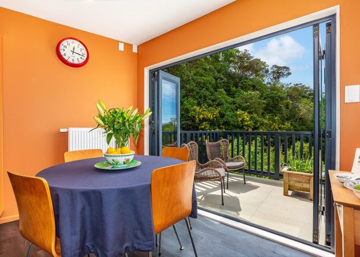  at 15 Bank Road, Northland, Wellington, Wellington