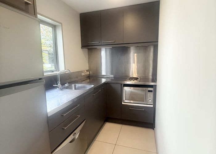  at 2/41 Cambridge Terrace, City Centre, Christchurch City, Canterbury