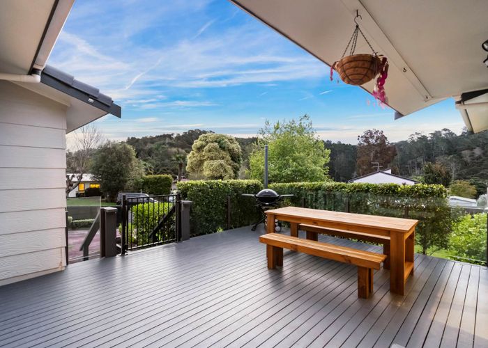  at 51 Hale Crescent, Bayview, Auckland