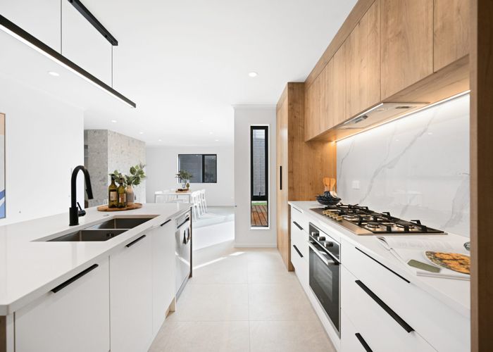  at 10 Gaylard Avenue, Chartwell, Hamilton