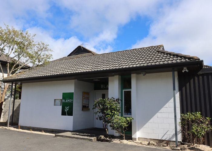  at Common/19 Blakey Ave 19 Blakey  Ave, Karori, Wellington, Wellington