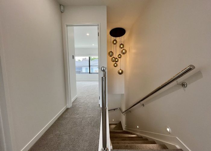  at 98B Royal Road, Massey, Waitakere City, Auckland