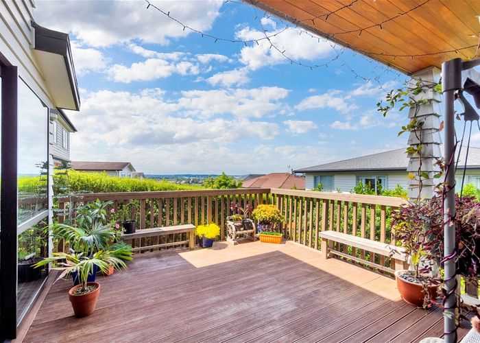  at 14 Platinum Rise, Ranui, Auckland