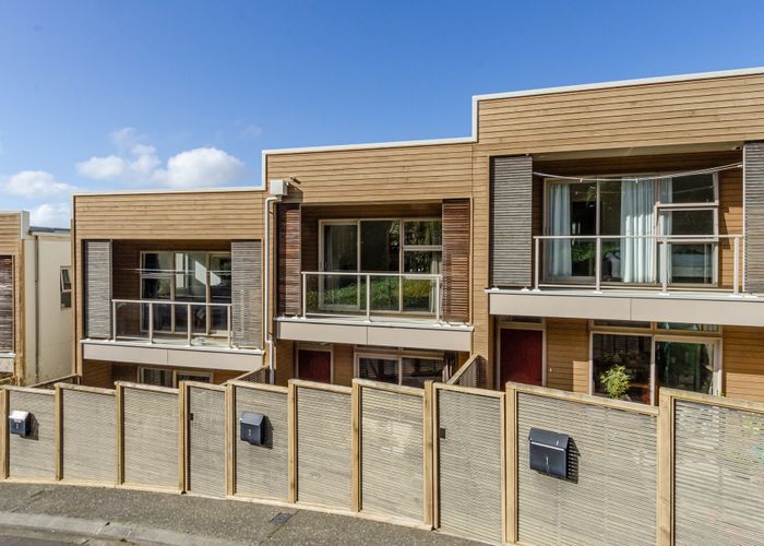  at 2/36 Makara Road, Karori, Wellington