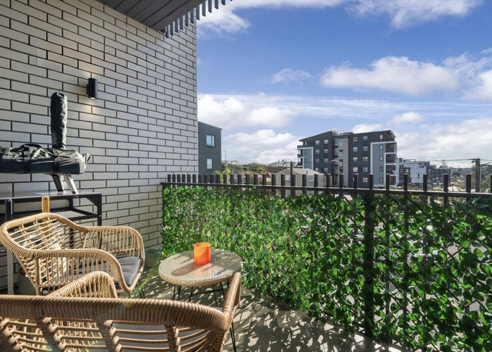  at 109/165 Lake Road, Northcote, North Shore City, Auckland
