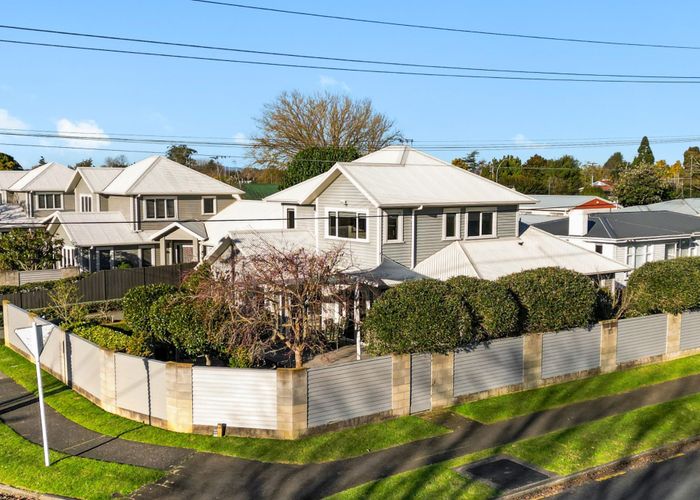  at 2A Laurence Street, Queenwood, Hamilton