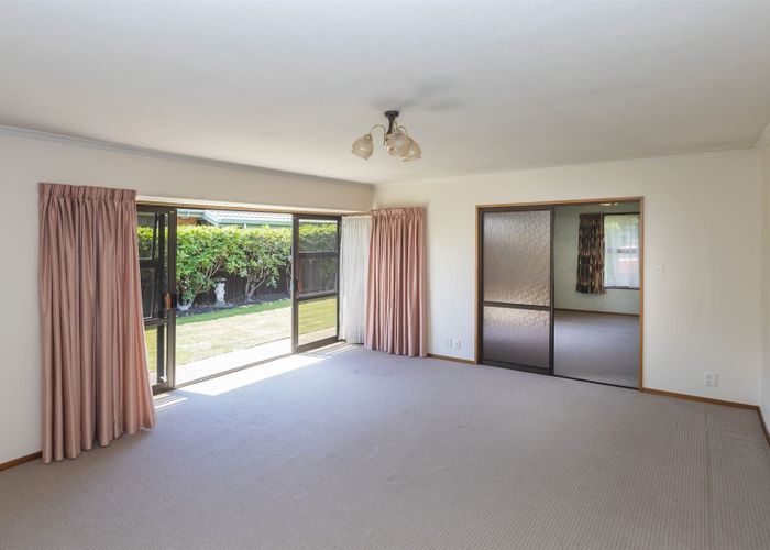  at 2b Thorrington Road, Cashmere, Christchurch City, Canterbury