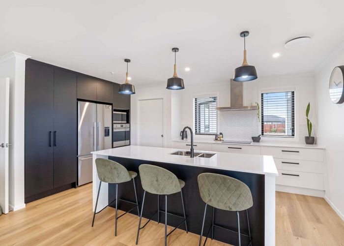  at 44 Tirimoana Place, Otamatea, Whanganui, Manawatu / Whanganui