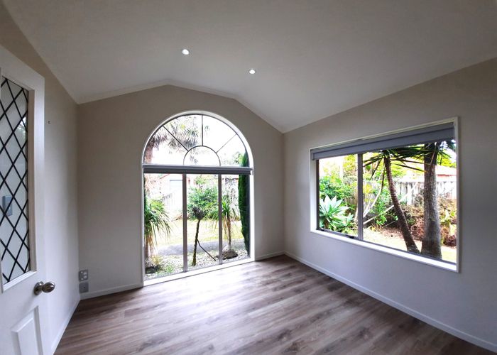  at 11 Corfield Way, Burswood, Auckland