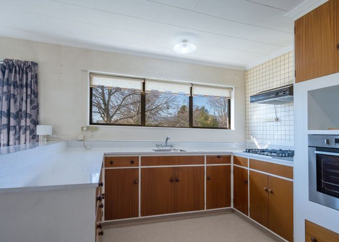  at 7 Field Place, Richmond