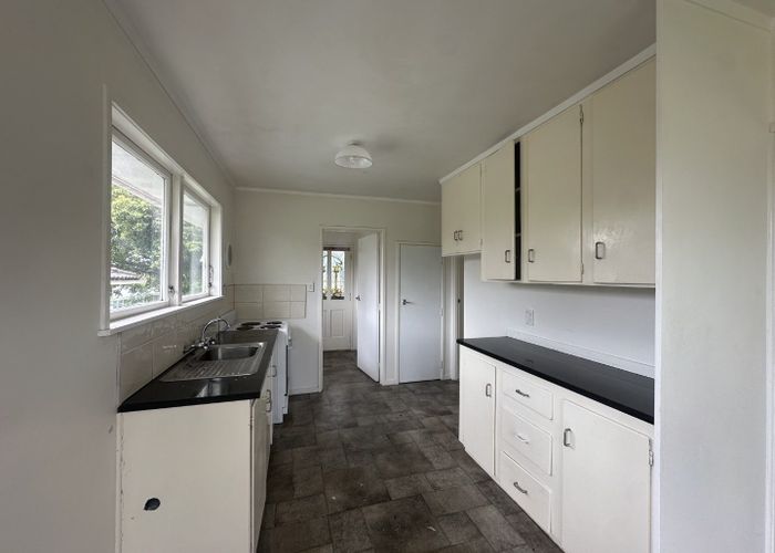  at 26 Sunvue Rd, Sunnyvale, Waitakere City, Auckland