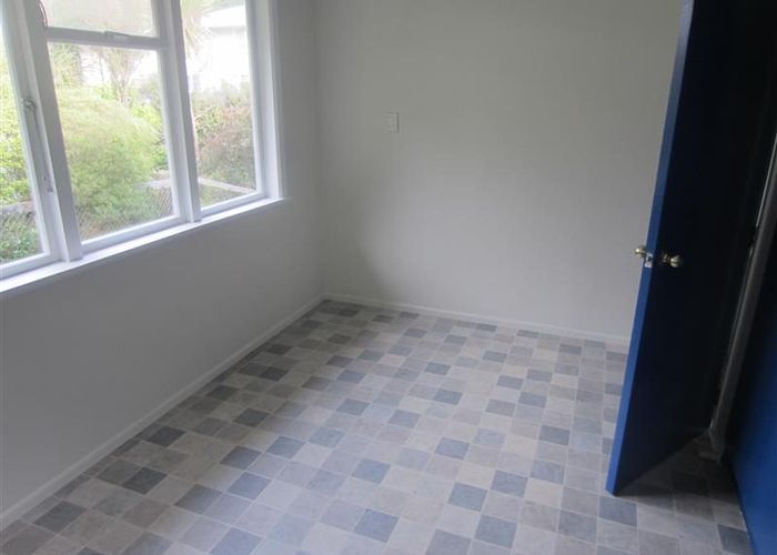  at 208 Sievers Grove, Cannons Creek, Porirua, Wellington