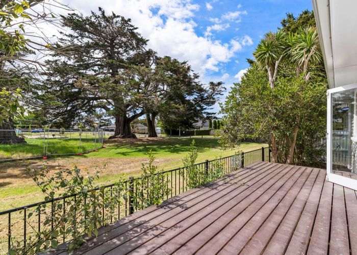  at 24D Clinton Avenue, Te Atatu Peninsula, Waitakere City, Auckland