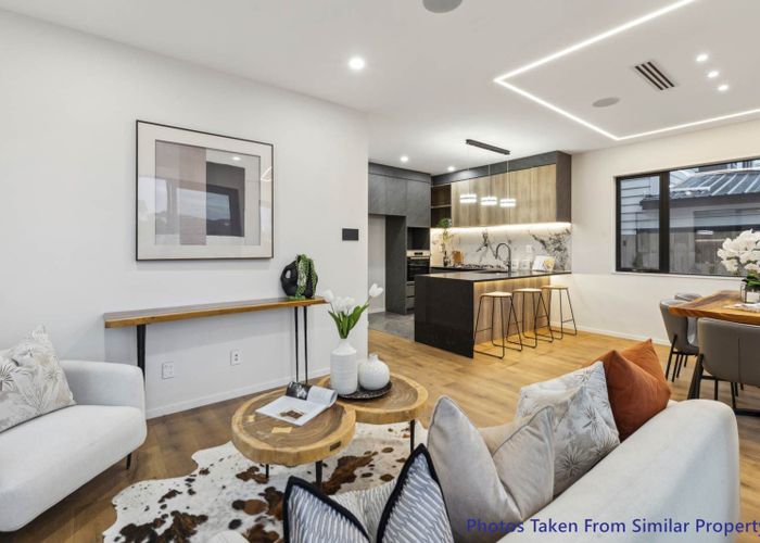  at 16 Adamson Road, Flat Bush, Manukau City, Auckland