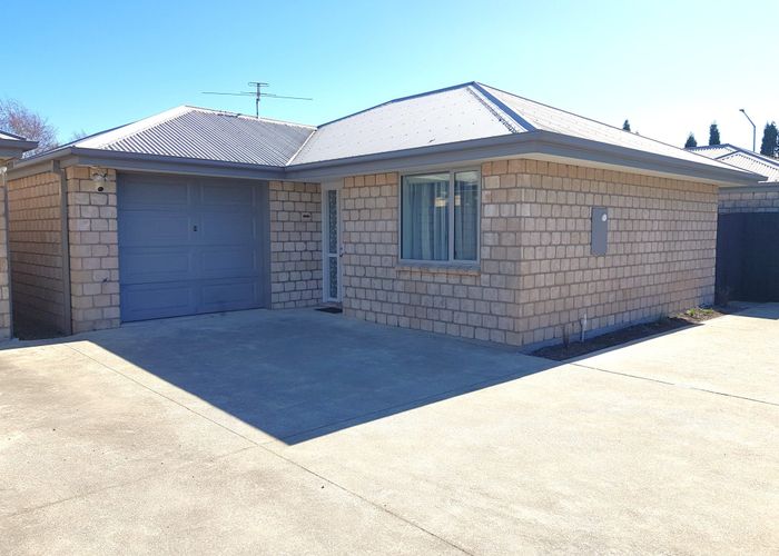  at 2/335 Main South Road, Hornby, Christchurch City, Canterbury