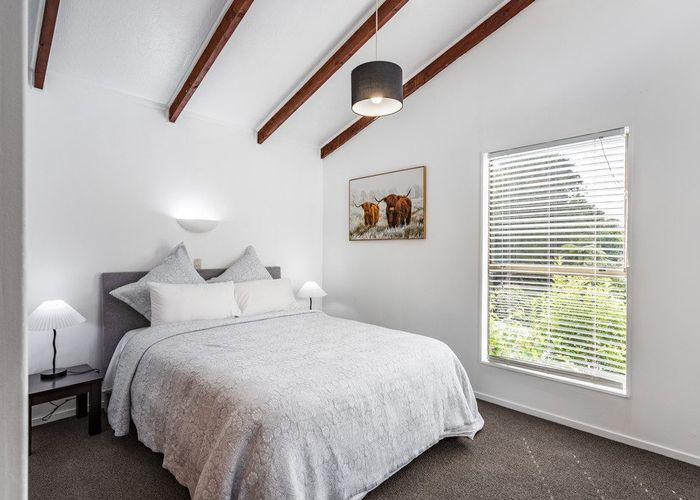  at 10 Harold Grove, Stokes Valley, Lower Hutt, Wellington