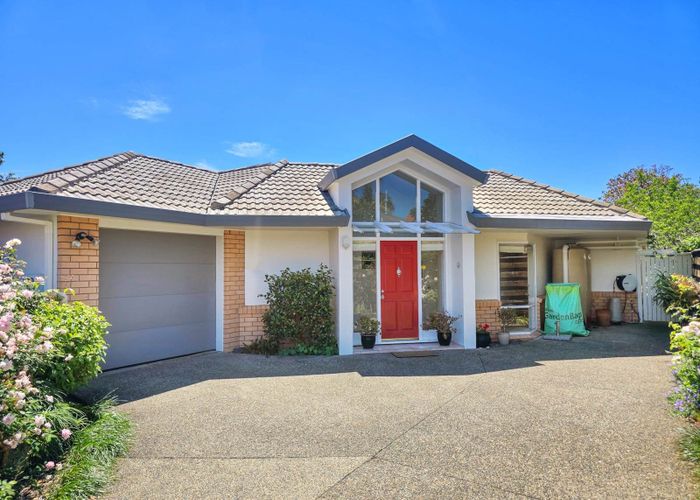  at 2/4 Fenwick Avenue, Milford, North Shore City, Auckland
