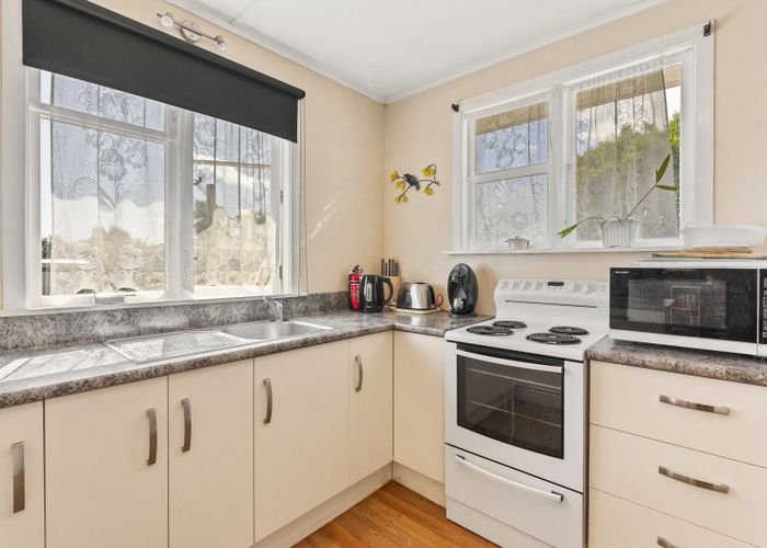  at 25 Paterson Street, Pahiatua