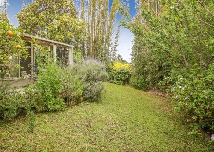  at 2/93 Woodglen Road, Glen Eden, Waitakere City, Auckland