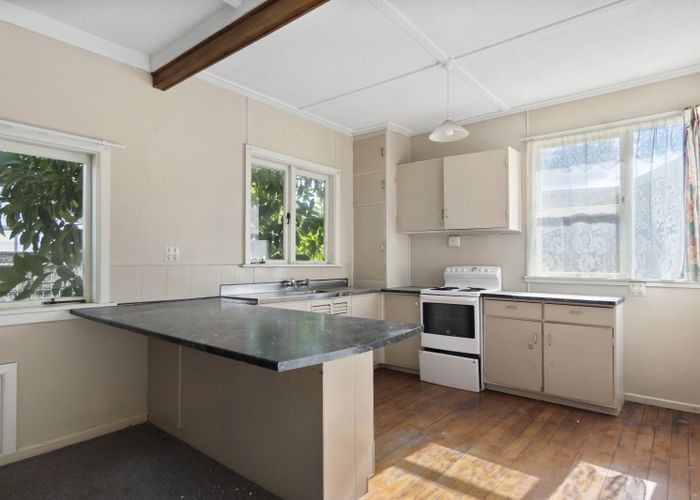  at 33A Cook Street, Hamilton East, Hamilton