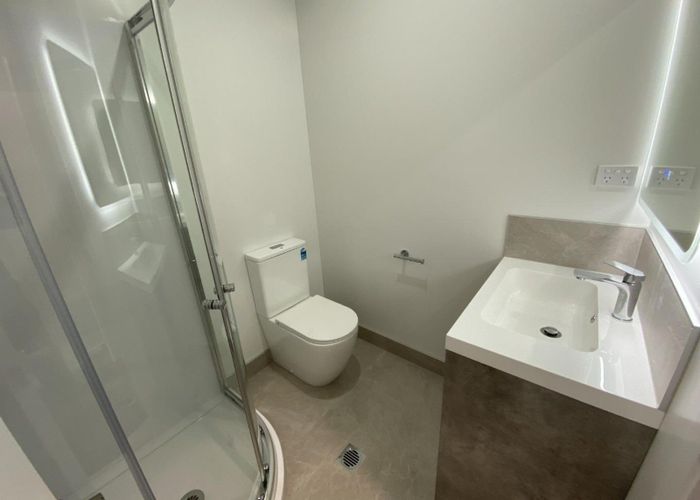  at 2D/19 Hibiscus Avenue, Hamilton Lake, Hamilton, Waikato