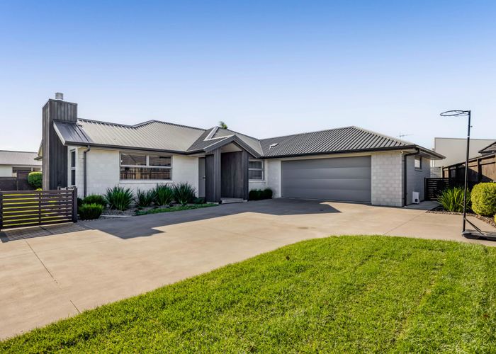  at 52 Links Drive, Waiwhakaiho, New Plymouth, Taranaki