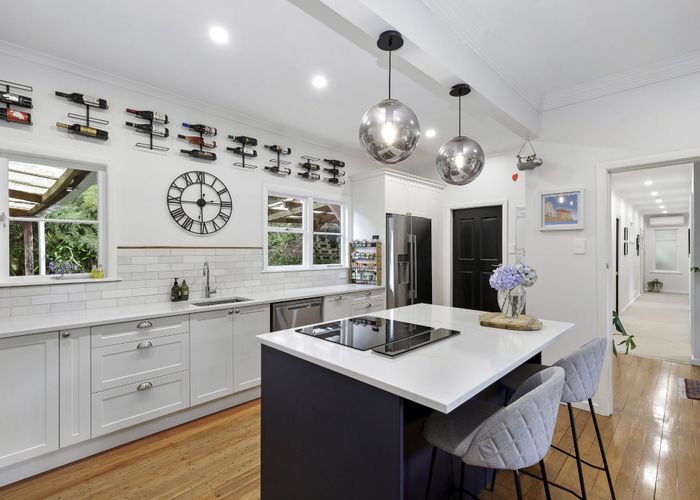  at 124 Kamahi Street, Stokes Valley, Lower Hutt