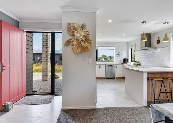  at 9 Lulu Avenue, Chartwell, Hamilton