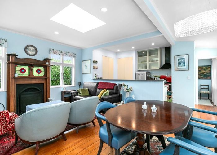  at 2/28 Tennyson Street, Balmoral, Auckland