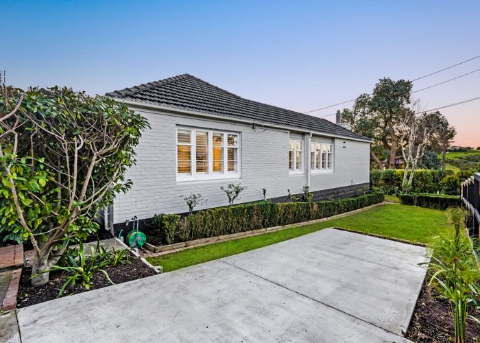  at 66 Tahapa Crescent, Meadowbank, Auckland