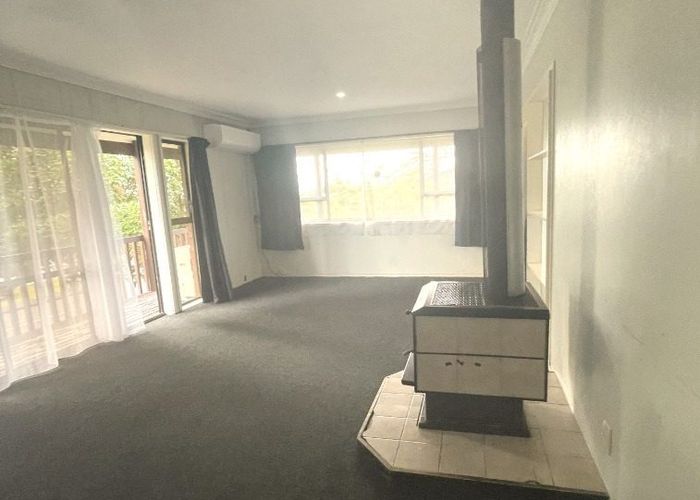  at 35 Kirby Street, Glendene, Waitakere City, Auckland