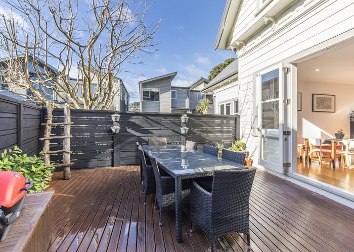  at 17/3 Severn Street, Island Bay, Wellington, Wellington