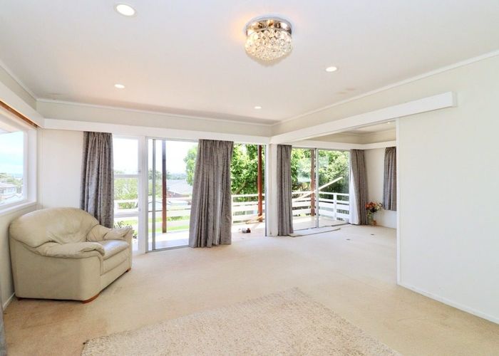  at 5 Patricia Place, Hill Park, Manukau City, Auckland