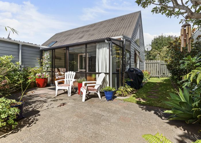  at 9A Tamati Place, Merrilands, New Plymouth, Taranaki