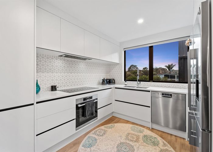  at 17 Te Uru Lane, Takapuna, Auckland