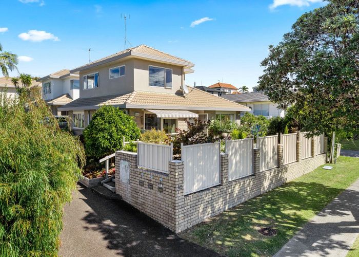 at 1/42 Bay Street, Red Beach, Rodney, Auckland
