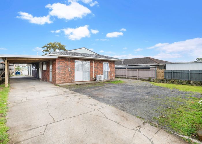  at 264 Buckland Road, Mangere East, Auckland