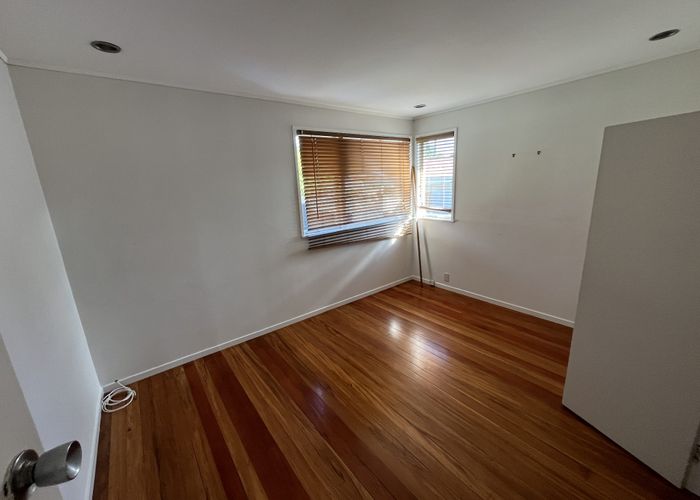  at Blockhouse Bay, Auckland City, Auckland