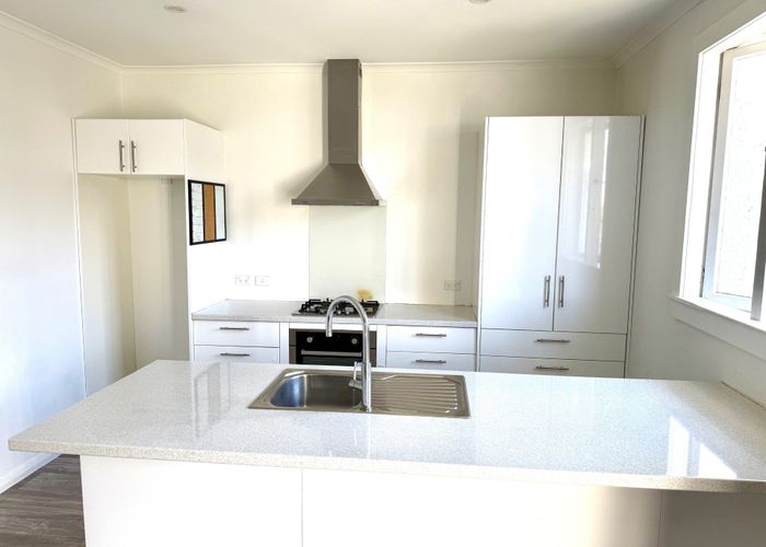  at 100 Randwick Road, Moera, Lower Hutt, Wellington